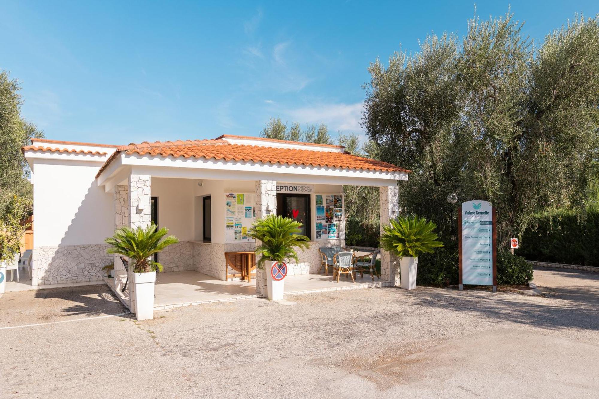 Hotel Palme Gemelle Vieste Esterno foto
