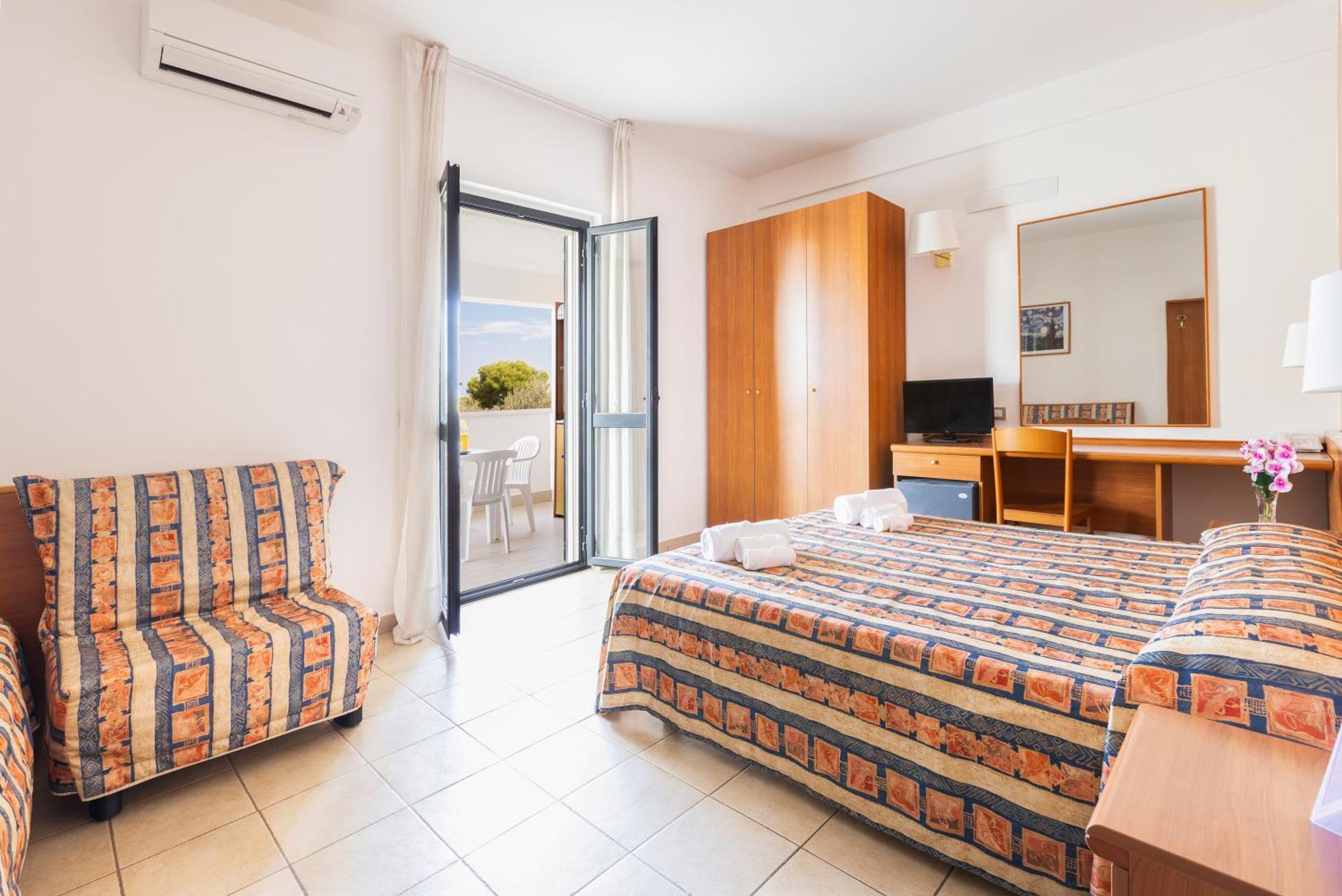 Hotel Palme Gemelle Vieste Esterno foto