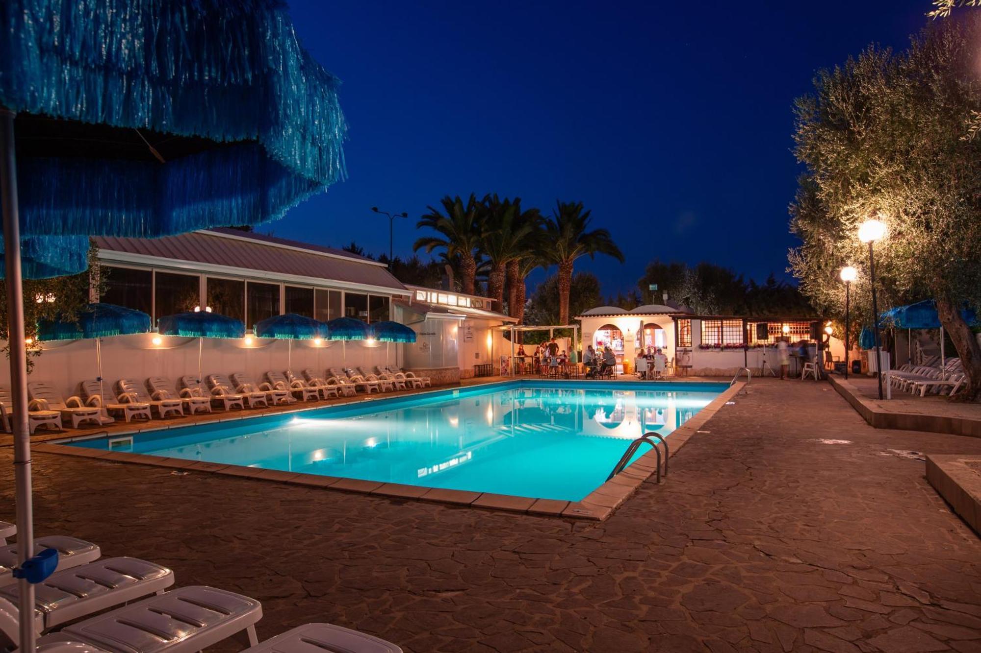 Hotel Palme Gemelle Vieste Esterno foto