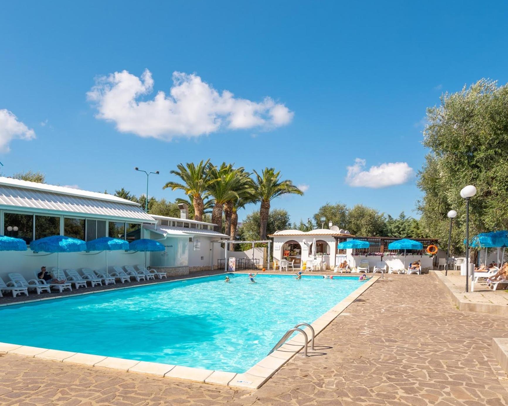 Hotel Palme Gemelle Vieste Esterno foto